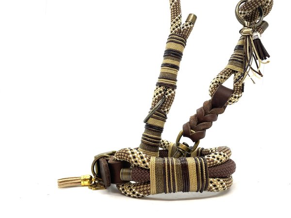 Verstellbares 3-Reihiges Halsband mit Lederverschluss & Leine im Set oder Einzeln „Muddy Buddy“